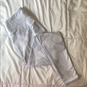 Alo white and grey camo leggings